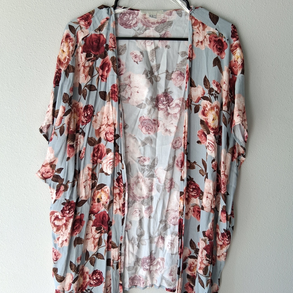 Forever 21 Plus Floral Kimono with Red and Pink Accents